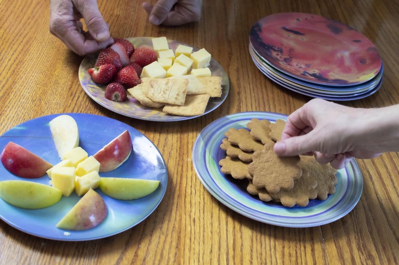 The Unemployed Philosophers Guild Planet Plates - 8" Melamine Astronomy Dessert Plates, Perfect for Appetizers and Snacks, Boxed Set of 8 - Image 2